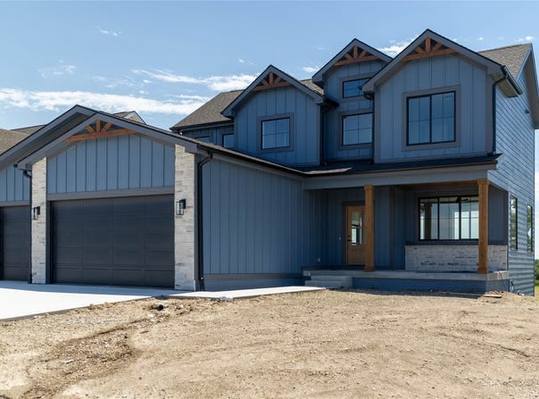 2607 Ponte Place, Adel, IA 50003