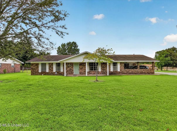 205 Saint Augustine Drive, Long Beach, MS 39560