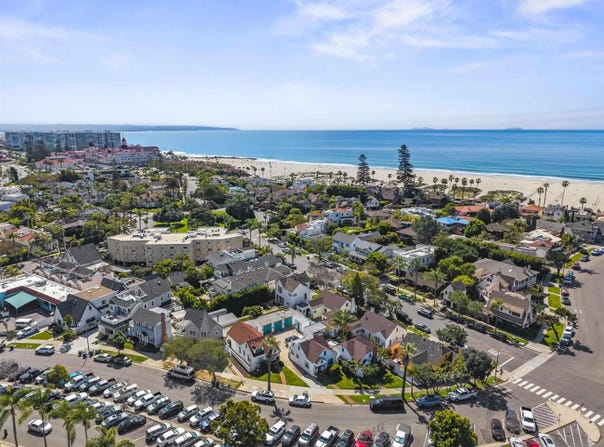 1033-39 Isabella, Coronado, CA 92118