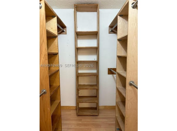 20800 NE 8th Ct, Miami, FL 33179