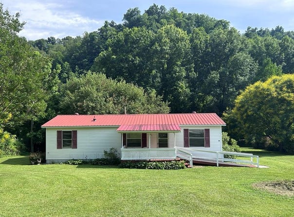 763 KY RT 825, Hager Hill, KY 41222