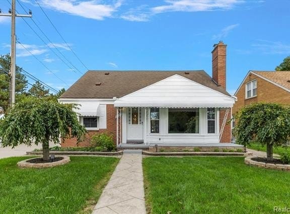 2226 Drexel Street, Dearborn, MI 48128