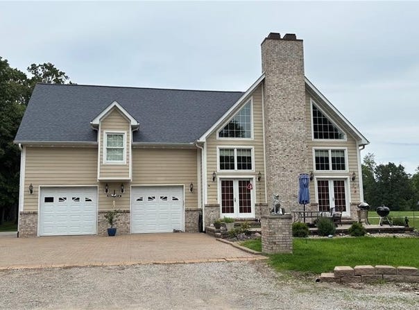 9 Teal Drive, Carlyle, IL 62231