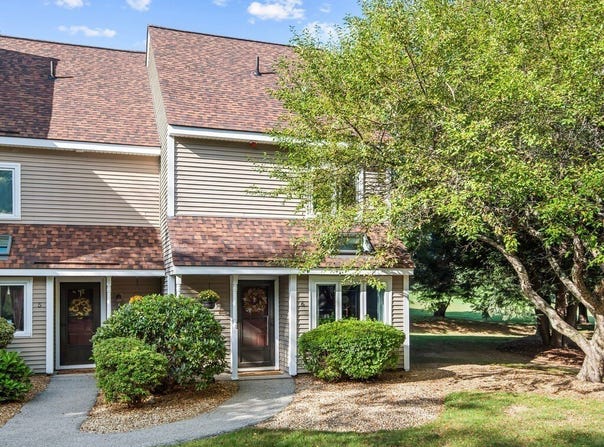 66 Pleasant St, Oxford, MA 01537
