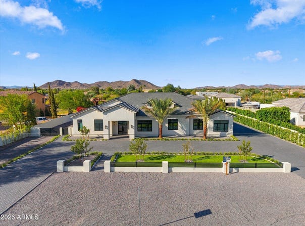 8318 W WILLIAMS Road, Peoria, AZ 85383