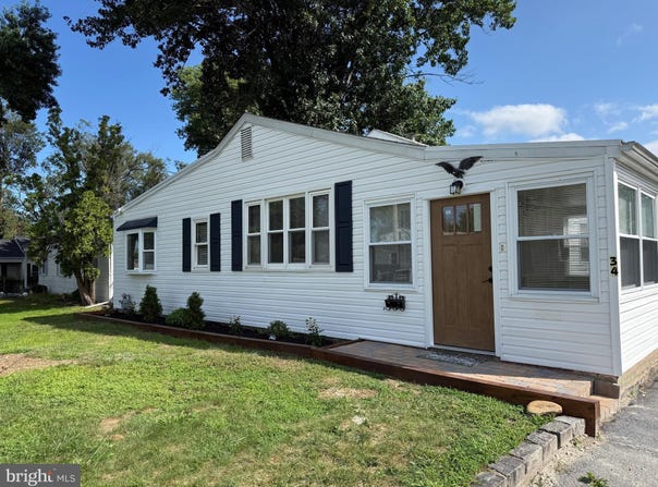 34 LEA Road, NEW CASTLE, DE 19720