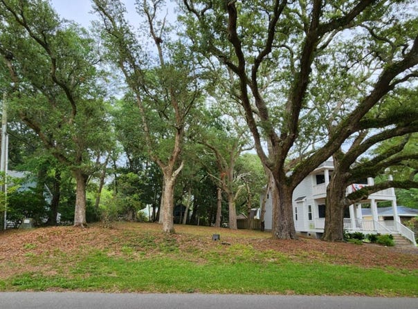 716 N Atlantic Avenue, Southport, NC 28461