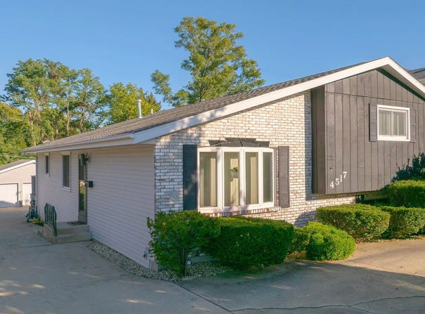 4517 Belmont Road, Downers Grove, IL 60515