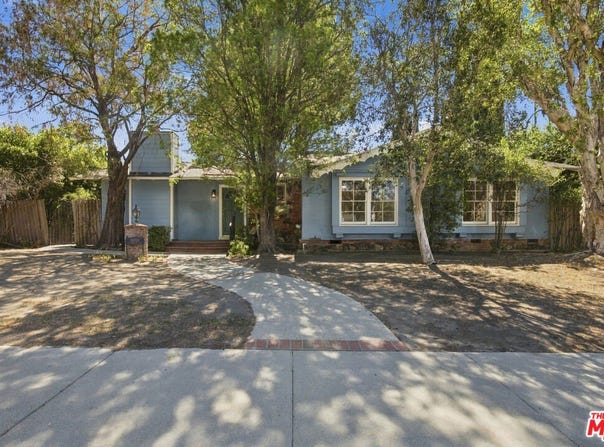 20724 Chatsworth St, Chatsworth, CA 91311