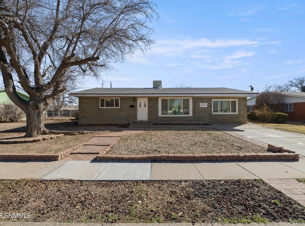 2030 Avalon Drive, Las Cruces, NM 88005