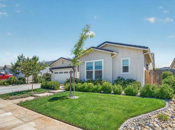 655 Huntington Avenue S, Madera, CA 93636