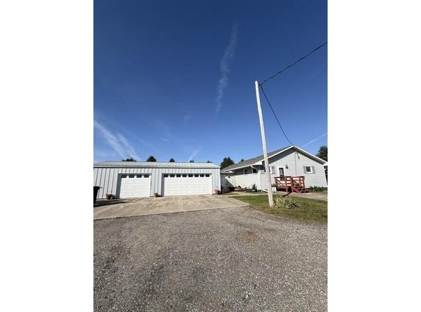 17536 Highway D47, Hubbard, IA 50122
