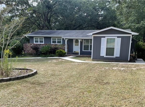 2516 Brookfield Drive W, Mobile, AL 36693