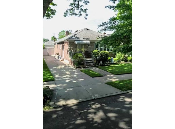 151-28 24th Rd, Whitestone, NY 11357