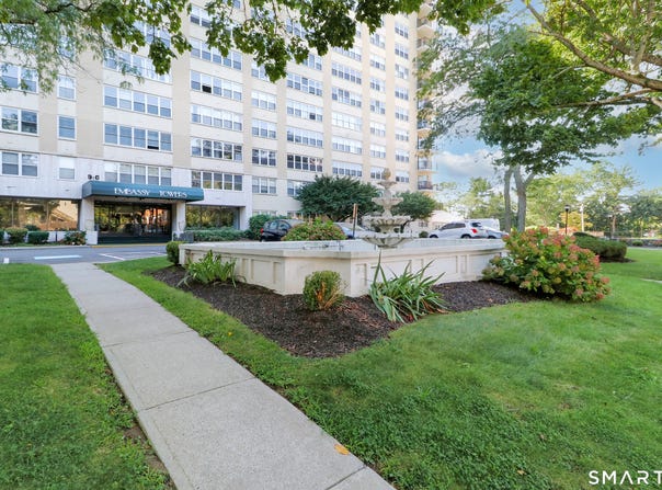 2625 Park Avenue, Bridgeport, CT 06604