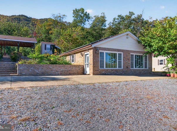 388 LEVEL HILL Road, LURAY, VA 22835