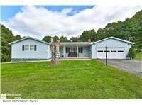 621 Post Hill Road, Henryville, PA 18332