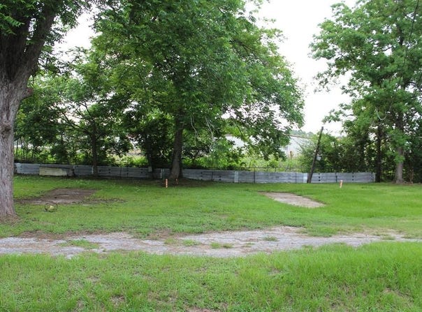 710 Caldwell Street, Jasper, TX 75951