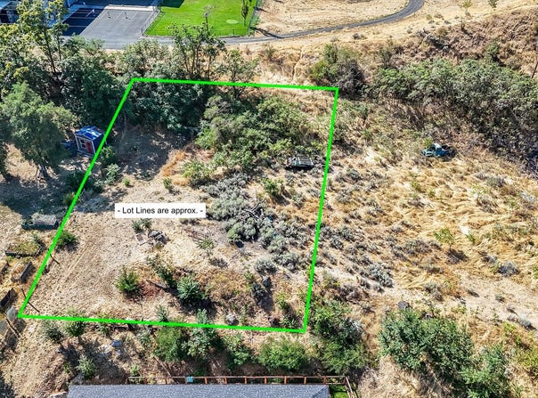 E 18th St, TheDalles, OR 97058