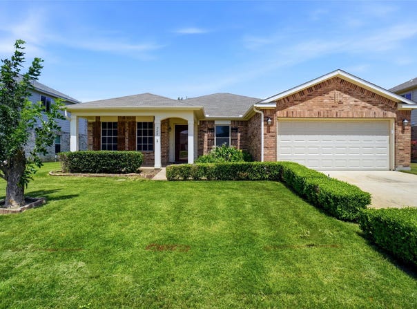 209 Broken Arrow, Krum, TX 76249