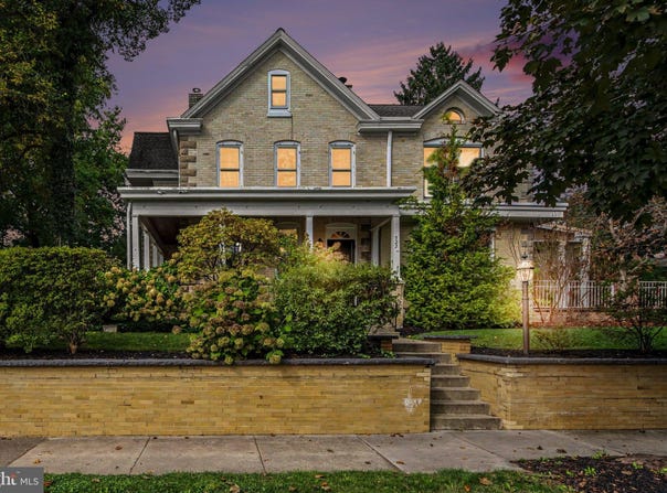 322 S COLLEGE Street, CARLISLE, PA 17013