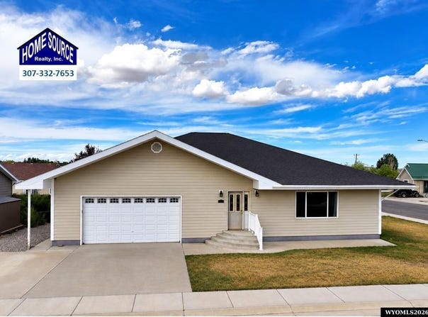 787 Victory Lane, Lander, WY 82520