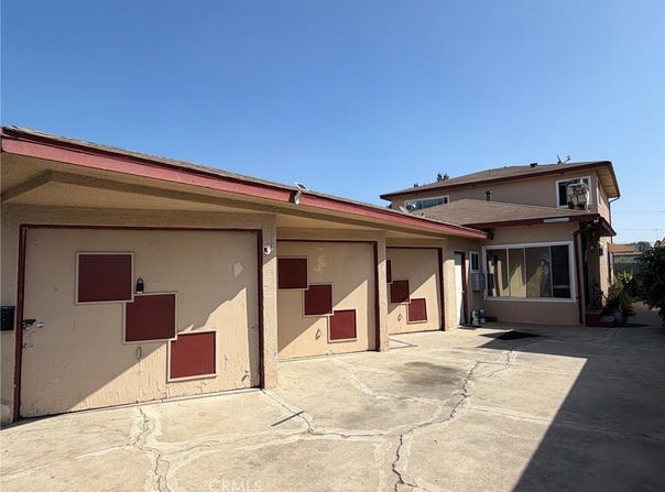 11880 Eucalyptus Avenue, Hawthorne, CA 90250