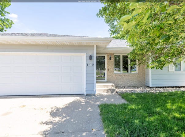 112 Settler Drive, Sergeant Bluff, IA 51054