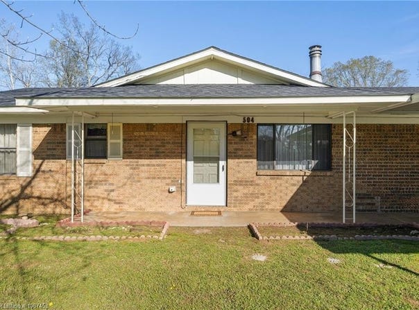 504 7th ST, Barling, AR 72923