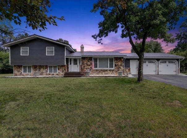 2302 N Airport Road, Brodhead, WI 53520