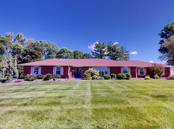 1852 W Division Road, Jasper, IN 47546