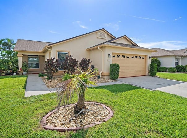 4759 RAINTREE STREET Circle E, BRADENTON, FL 34203
