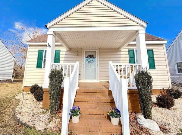 39 W Sunset Road, Hampton, VA 23669