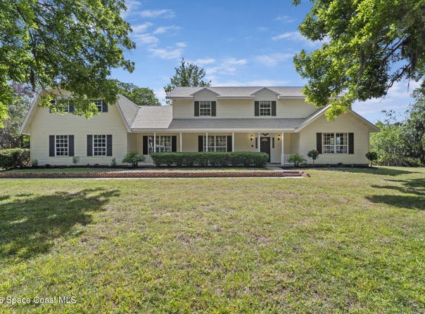 945 Bluegrass Lane, Rockledge, FL 32955