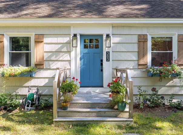 303 Middle Road, Falmouth, ME 04105