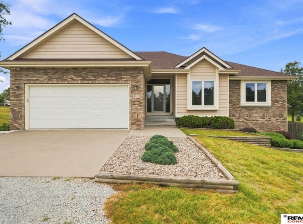 6211 Saddle Creek Trail, Lincoln, NE 68523
