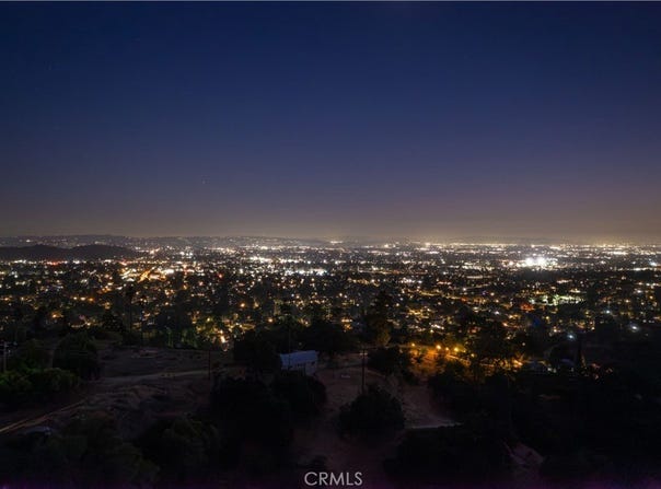 947 N Glendora Avenue, Glendora, CA 91741