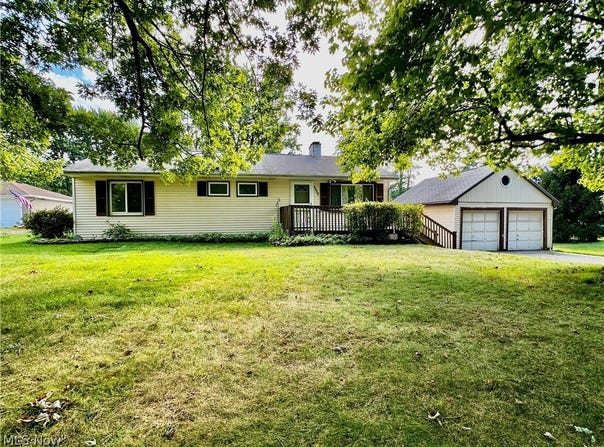 1188 Meadowbrook Boulevard, Stow, OH 44224