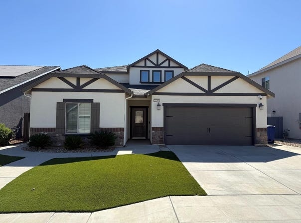 2139 La Canada Avenue, Clovis, CA 93619