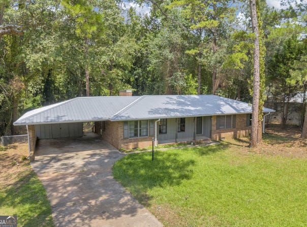 270 University Circle, Athens, GA 30605