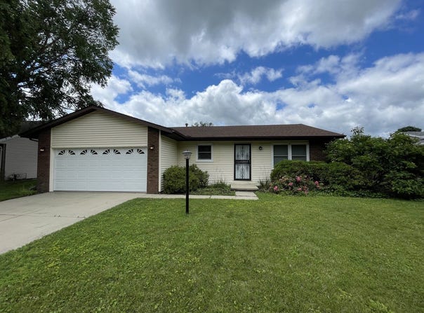 607 DELMAR Drive, Champaign, IL 61822