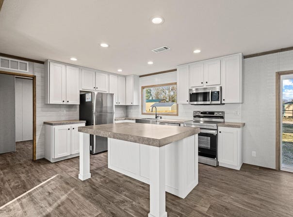 124 Porter Circle, Savoy, TX 75479