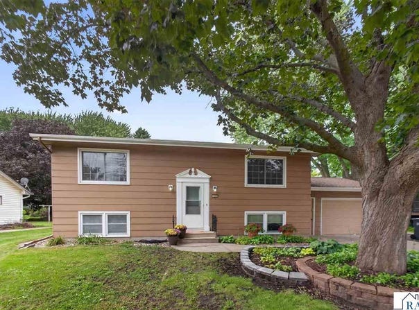 130 Pohl Road, Mankato, MN 56001