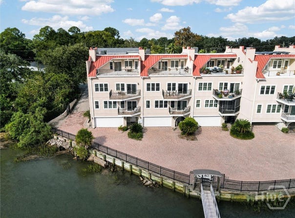 2910 River Drive, Savannah, GA 31404