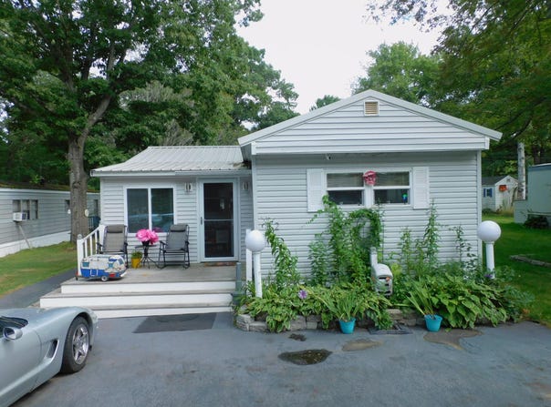 52 Caincrest Road, York, ME 03909