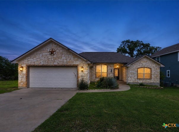 220 Ulupau Circle, Bastrop, TX 78602