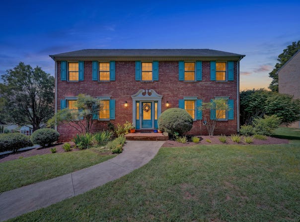 4916 Labradore Dr, Roanoke, VA 24012