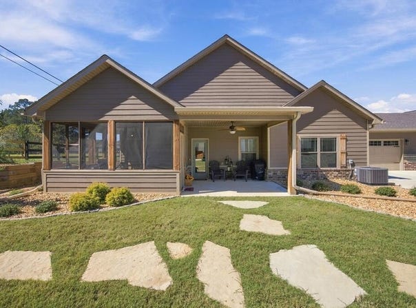 84 Maddox Lane, CHATSWORTH, GA 30705