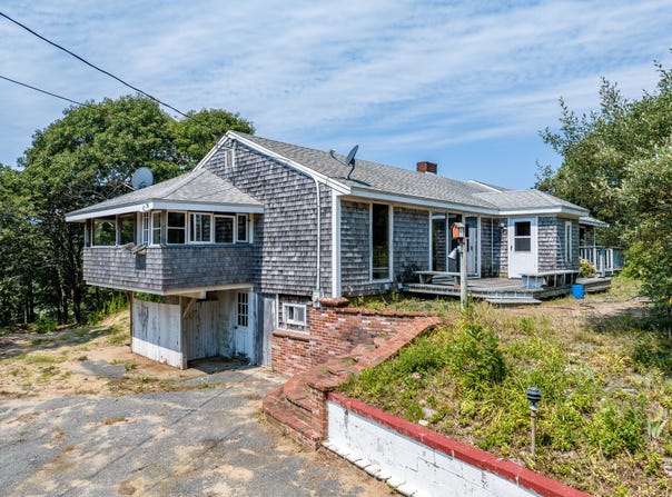 206 Rte 6, Truro, MA 02666