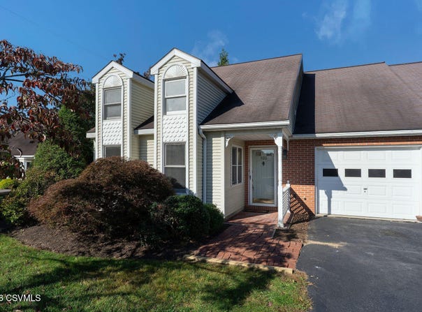 103 WILLOWBROOK Boulevard, Lewisburg, PA 17837